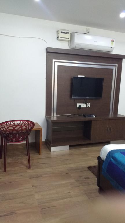 Hitech Shilparamam Guest House Hyderabad Exteriör bild