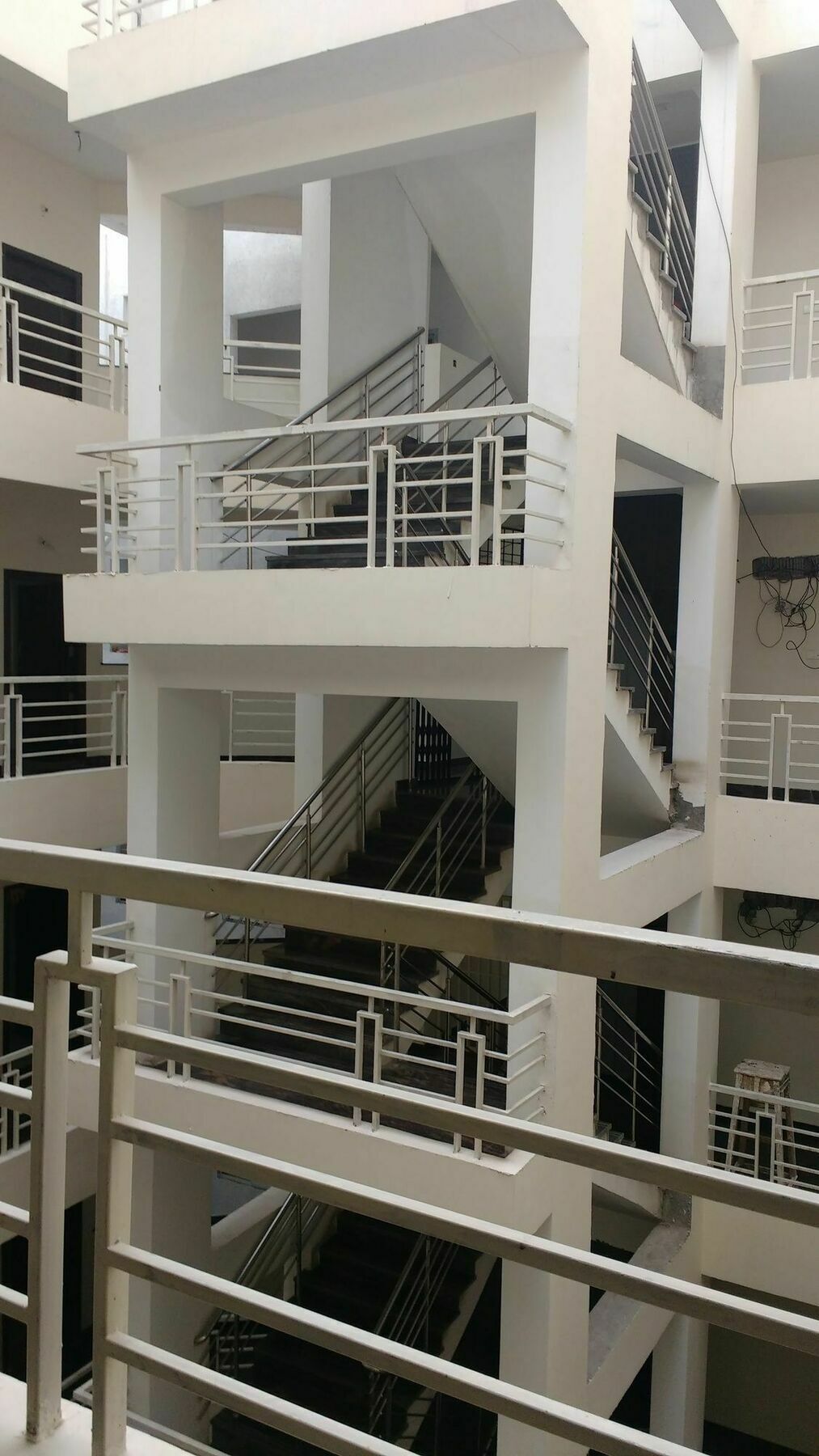 Hitech Shilparamam Guest House Hyderabad Exteriör bild