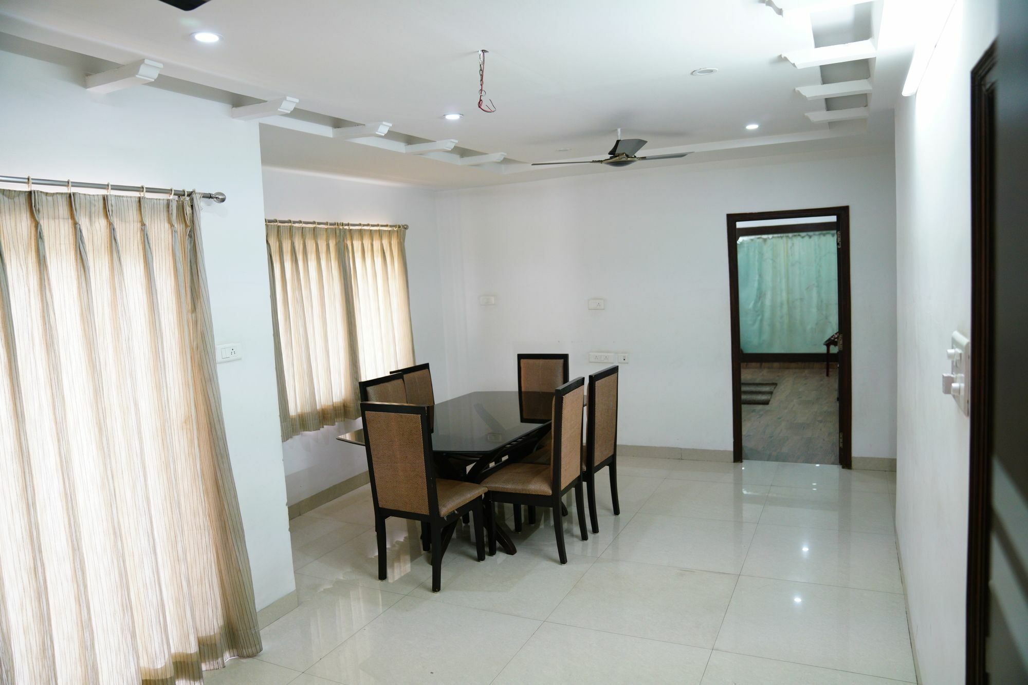 Hitech Shilparamam Guest House Hyderabad Exteriör bild